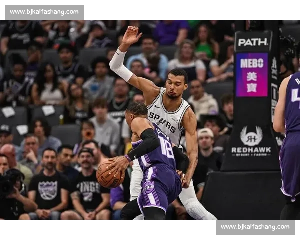 热火马刺强强对话季后赛宿命碰撞球星战术全面较量点燃联盟焦点之夜